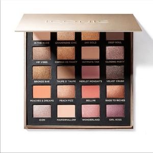 Iconic Day to Slay (nudes) eyeshadow palette